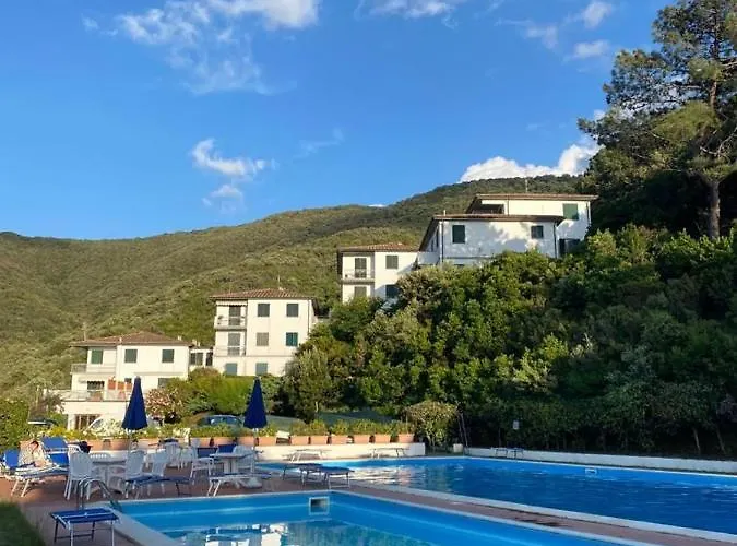 Sunlight Apartment *